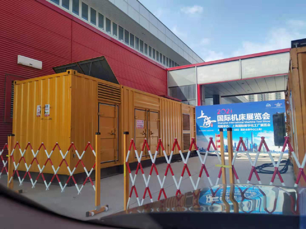 垫江发电车出租-发电机无电压或电压太低怎么办？